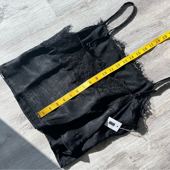 DAINTY BLACK LACE TRIMMED CAMI - Picture 9 of 9